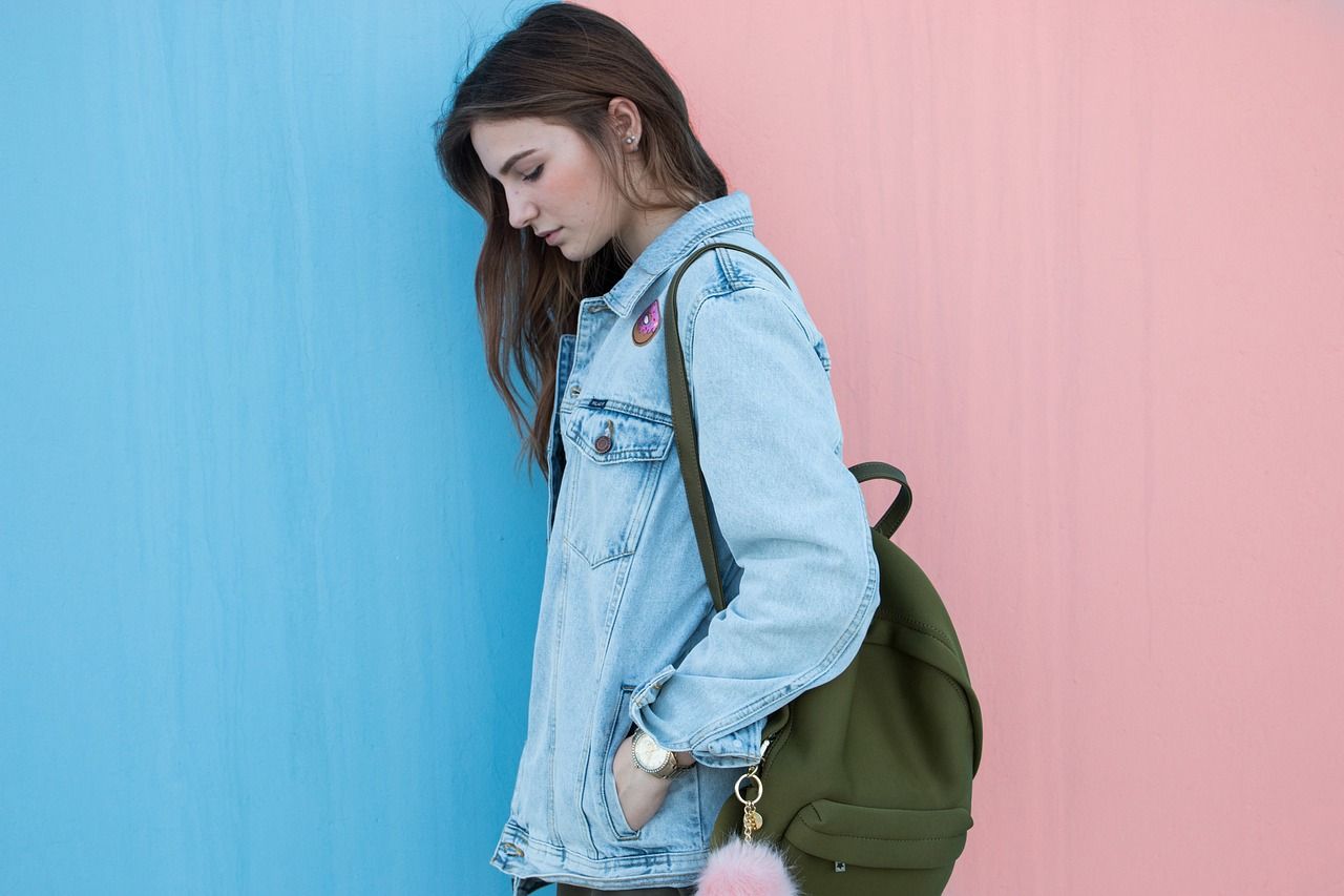 entdecken sie die neuesten modetrends für jede saison! erfahren sie, wie sie ihren stil auffrischen und aktuelle looks kombinieren können, um im trend zu bleiben. lassen sie sich von inspirierenden outfits und den angesagtesten farben und mustern für 2023 begeistern.